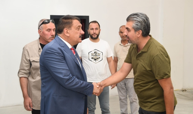 Başkan Gürkan, Yeni Kuyumcular Çarşısında İncelemelerde Bulundu