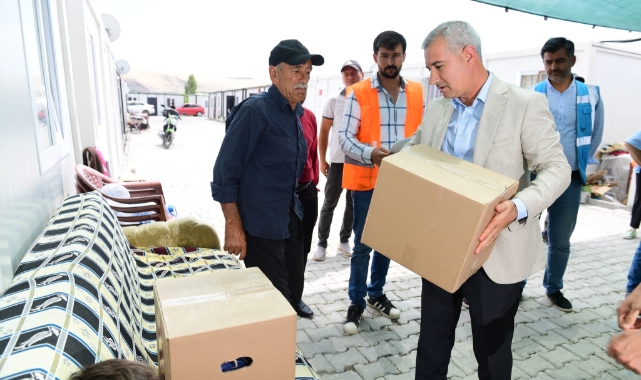 Doğanşehir’de Depremzedelere Yardım Malzemeleri Dağıtıldı