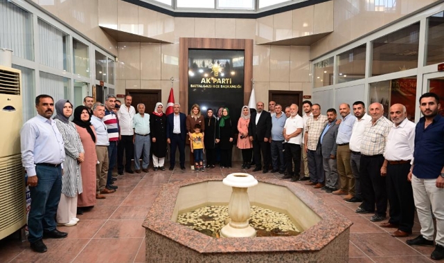 Başkan Güder, AK Parti Mahalle Başkanlarıyla Bir Araya Geldi