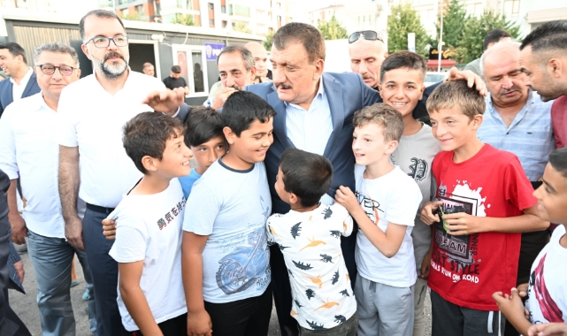 “Büyükşehir Projelerinizin Yanında Olmak Bizi Onurlandırır”