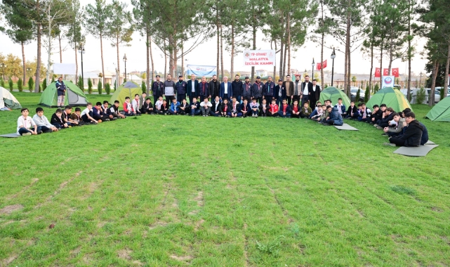 Başkan Güder, İzcilerin Kampına Katıldı