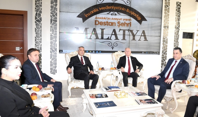 "Biriz Beraberiz Hep Birlikte Türk Milletiyiz"