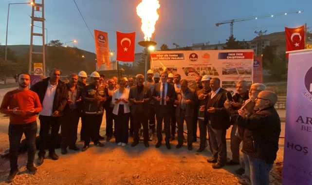 “Doğalgaz Meşale Yakma Töreni” İle Arapgir Doğalgaza Kavuştu