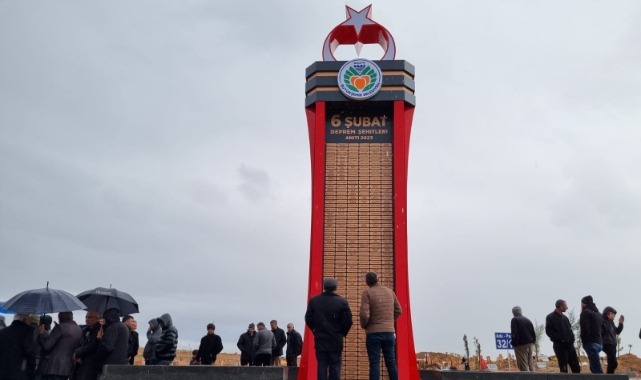 6 Şubat Deprem Şehitleri İçin Anıt Yapıldı