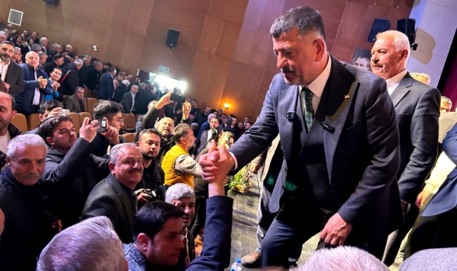 “Benim Sağım Solum Yok, Rozetimi Çıkardım da Geldim”