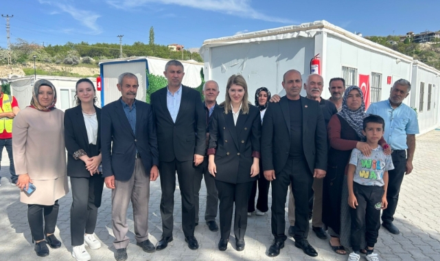 Ölmeztoprak, Yeşilyurt’ta Konteyner Kent Sakinleri İle Bir Araya Geldi