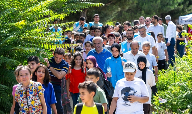 Başkan Er ve Yaz Okulu Öğrencileri  Doğa Yürüyüşüne Katıldı