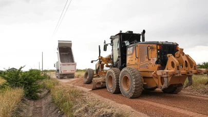 KARAPINAR'DA YOL ÇALIŞMALARI SÜRÜYOR