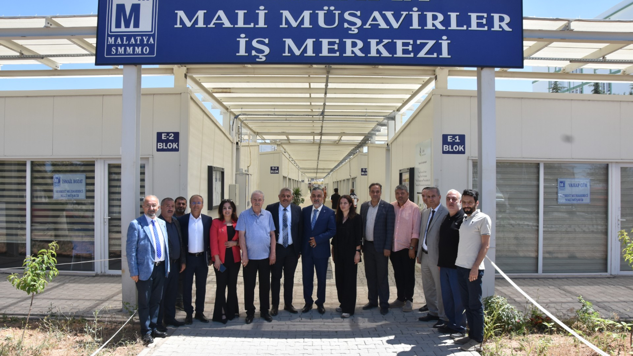 “MALİ MÜŞAVİRLER YÜKÜMÜZÜ ÇEKİYOR”
