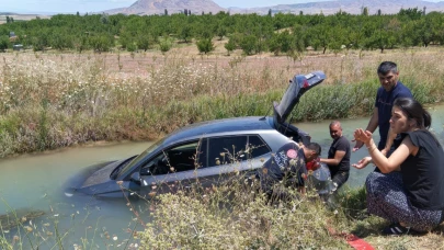 MALATYADA OTOMOBİL DEREYE UÇTU