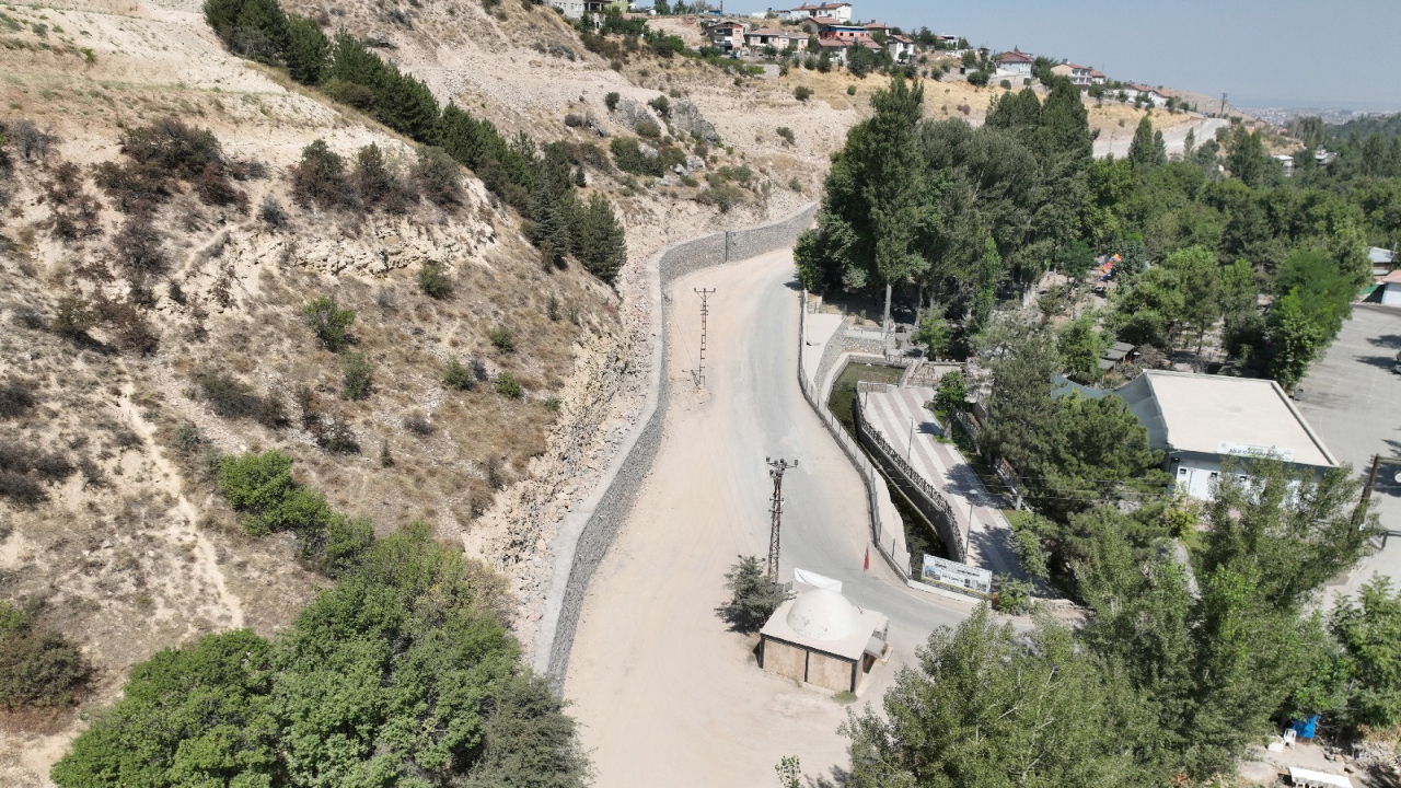 KONAK MAHALLESİNDE ULAŞIM GÜVENLİ HALE GETİRİLDİ