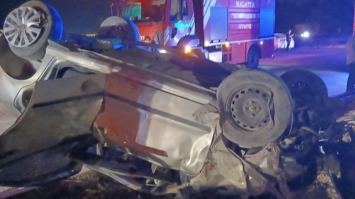 MALATYA-SİVAS YOLUNDAKİ TRAFİK KAZASINDA 5 KİŞİ YARALANDI