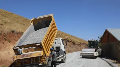 BATTALGAZİ’DE YOLLAR ASFALTLANIYOR