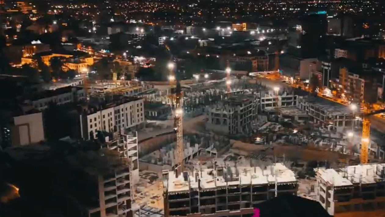 MALATYA’DA İNŞAAT MESAİSİ GECE GÜNDÜZ SÜRÜYOR