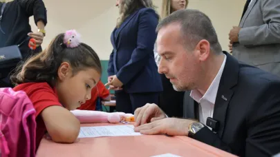 MALATYA'DA 3 BİN ÖĞRENCİYE KIRTASİYE YARDIMI YAPILDI