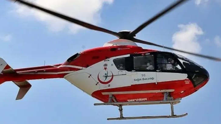 HELİKOPTER AMBULANS İLE MALATYA’YA SEVK EDİLDİ