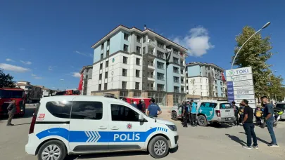 PARASINI ALAMAYAN İŞÇİ ÇATIYA ÇIKTI