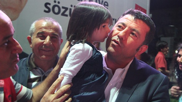 AĞBABA: “BU ÜLKE, BU KADAR NEFRET TOHUMU EKEN BİR CUMHURBAŞKANI GÖRMEDİ.”