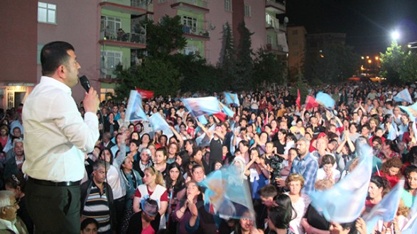 AĞBABA: "MALATYA'DA MİLLETVEKİLİ SAYIMIZI ARTTIRIRSAK TÜRKİYE'DE İKTİDAR OLURUZ"