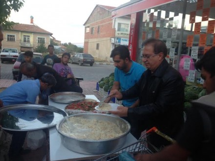 AKÇADAĞ’DA İFTAR ÇADIRI AÇILDI