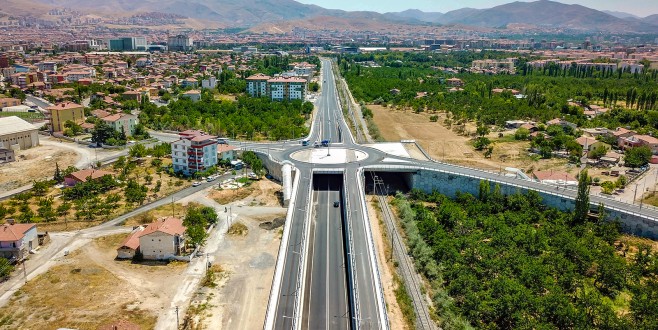 Alparslan Türkeş Bulvarı Asfaltlandı