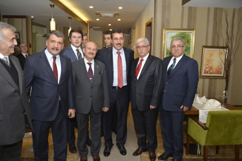ANKARA’DA MALATYALI BÜROKRATLAR VE SİYASİLER BİR ARAYA GELDİ