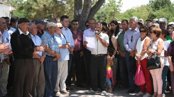 ARGUVAN’DA SURUÇ KATLİAMI PROTESTO EDİLDİ