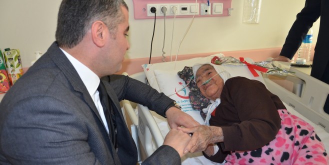 Avşar Hastaları Ziyaret Etti