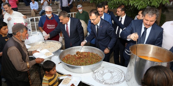Bakan Tüfenkci, Battalgazi'de Ramazan Programına Katıldı