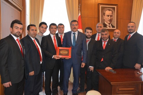 Bakan Tüfenkci’den Malatyalılar Günü’ne destek