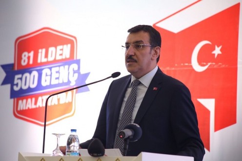 Bakan Tüfenkci: “Gençlerimize İnanıyoruz”