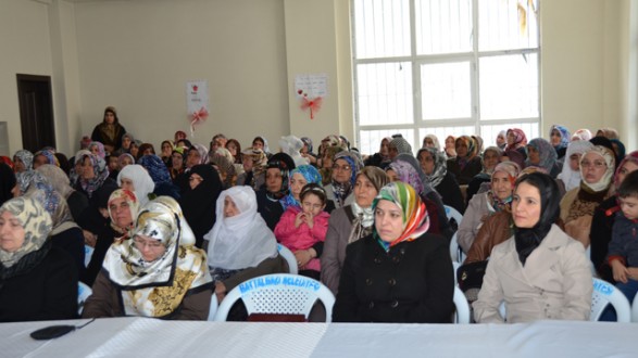 BAŞKAN GÜRKAN, “GENÇLERİMİZİ PEYGAMBERİMİZİN AHLAKI İLE YETİŞTİRMELİYİZ”