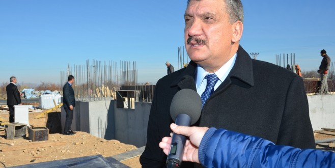 GÜRKAN, “HER İKİ HİZMET BİNASI KISA ZAMANDA BİTİRİLECEK”