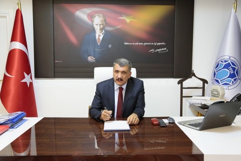 Başkan Gürkan’ın 8 Mart Dünya Kadınlar Günü Mesajı