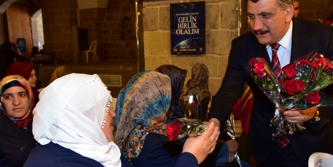 BAŞKAN GÜRKAN’IN ANNELER GÜNÜ MESAJI