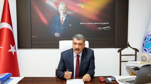 BAŞKAN GÜRKAN, MEVLİD KANDİLİ DOLAYISIYLA MESAJ YAYINLADI