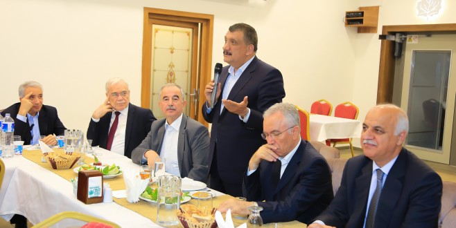 Başkan Gürkan, Yurt İçinden ve Yurt Dışından Gelen Konuklarını Ağırladı