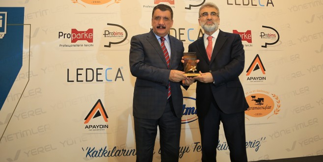 Battalgazi Belediye Başkanı Gürkan, İki Ödül Birden Aldı