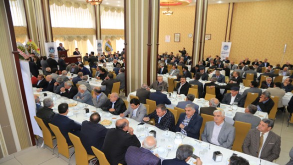 BATTALGAZİ BELEDİYESİ, 102 MAHALLE MUHTARINA BİLGİSAYAR VERDİ