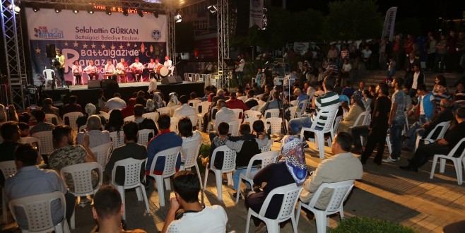 BATTALGAZİ'DE RAMAZAN COŞKUSU YAŞANIYOR