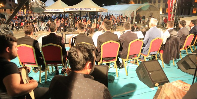 Battalgazi’de Ramazan Dolu Dolu Geçiyor