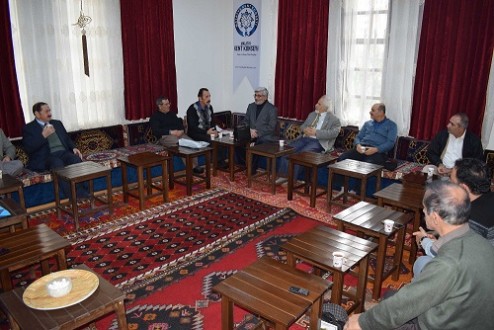 ‘Bir Şair Bir Yazar Buluşması’nda Öğretmenlik Teması İşlendi