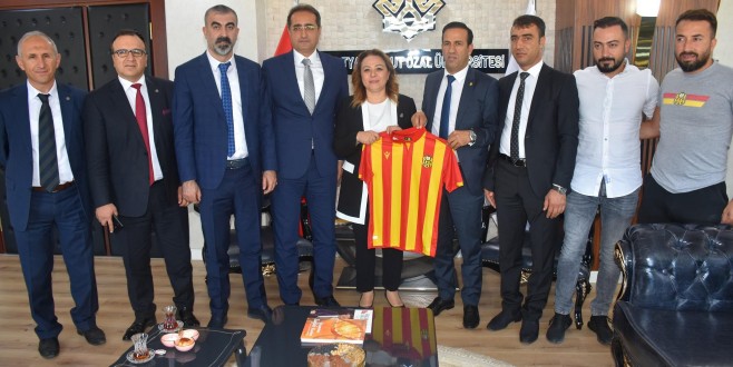 BtcTurk Yeni Malatyaspor Başkanı Gevrek, Rektör Karabulut’u Ziyaret Etti