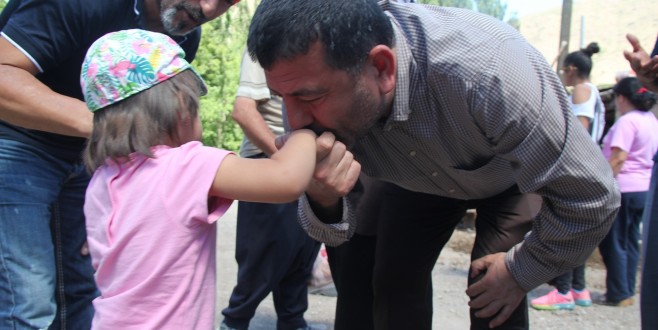 “BU SORUN NÜFUS CÜZDANI DAĞITMAKLA ÇÖZÜLMEZ”