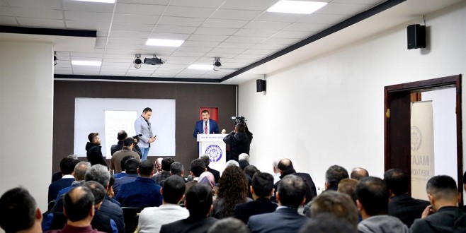 Büyükşehir Belediyesi Personeli İngilizce Öğreniyor