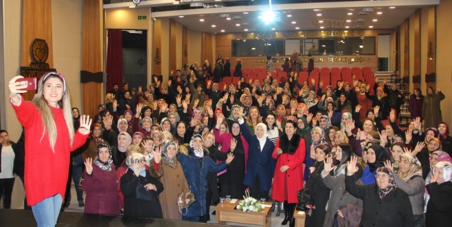 Çalık: &#039;Cumhurbaşkanımızın elini bir kez daha güçlendireceğiz&#039;