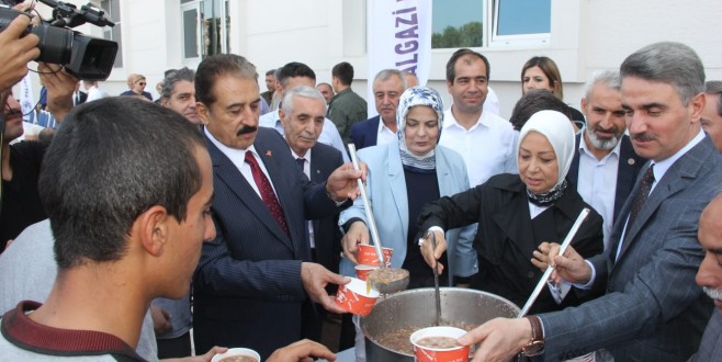 Çalık, “Kültürümüzde Esnaf Güvenilirliğin, Dürüstlüğün Simgesidir”