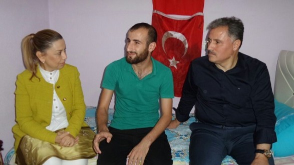 Çalık’tan 15 Temmuz Şehidin ailesine ve Gaziye ziyaret