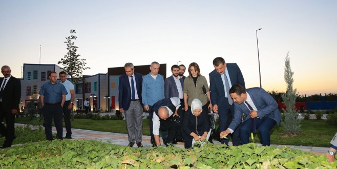 Çalık Ve Gürkan, Engelsiz Yaşam Merkezini Ziyaret Etti