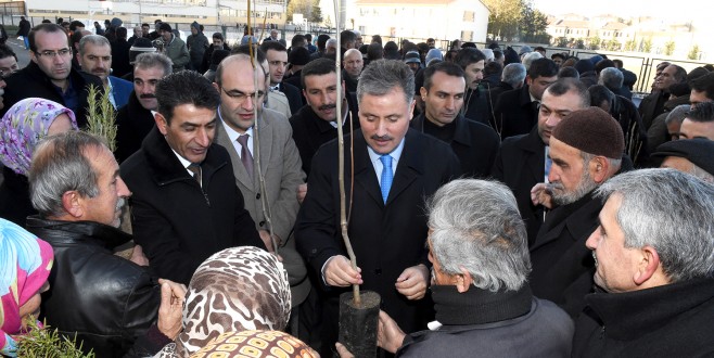 Dikilen Fidanlar Evlatlara Kalır